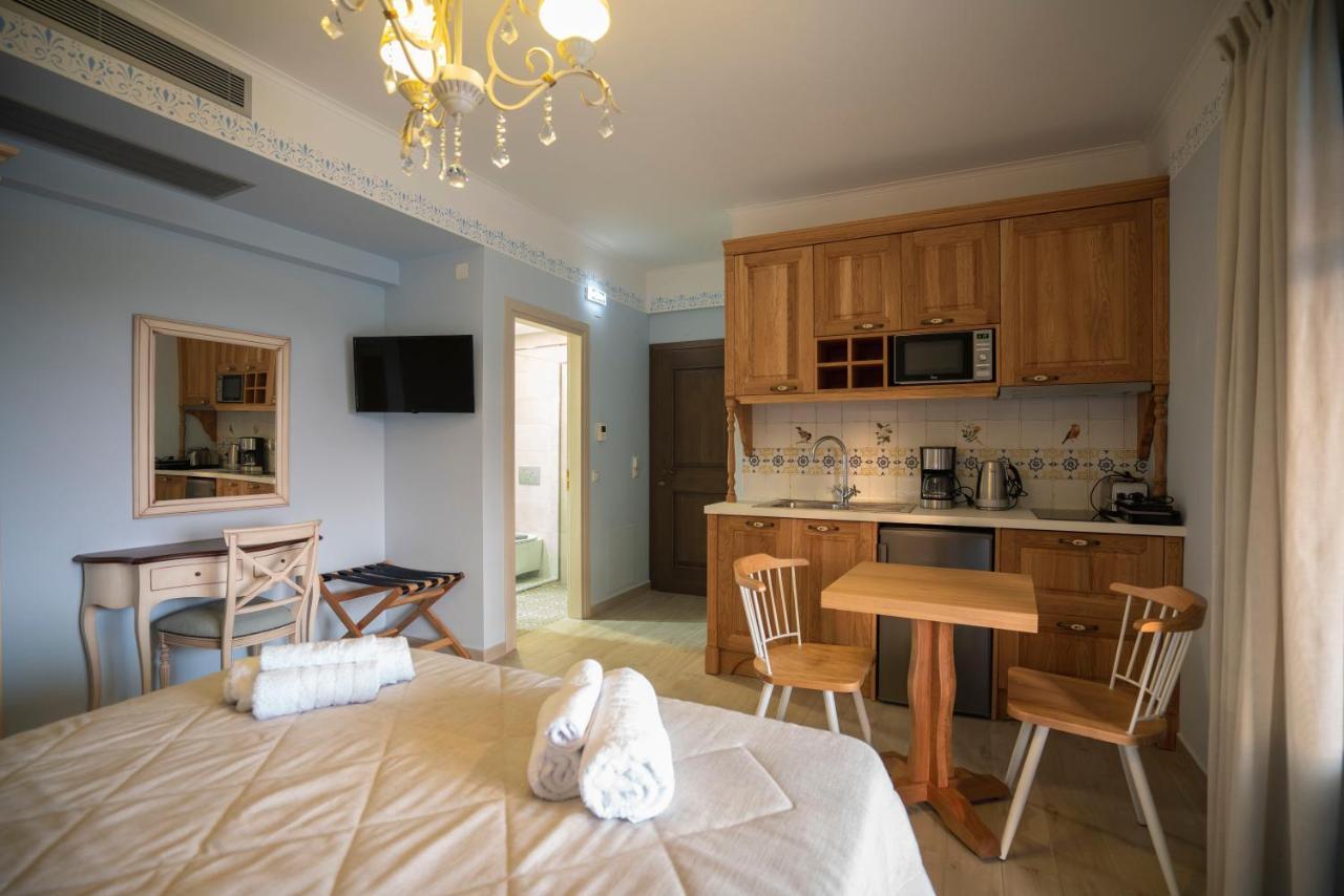 Aparthotel Elysium Living Parga Esterno foto